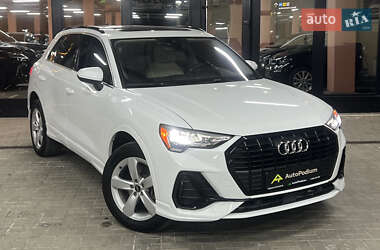 Внедорожник / Кроссовер Audi Q3 2019 в 