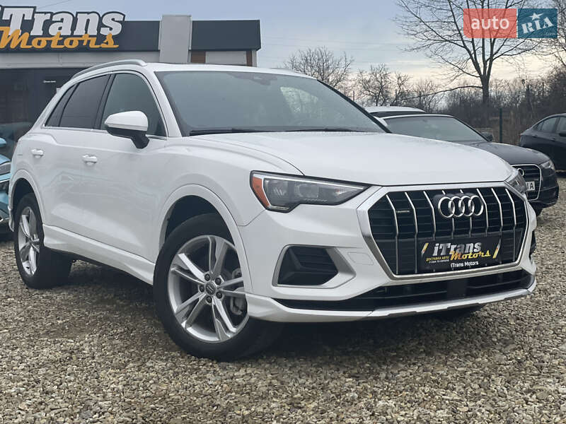 Внедорожник / Кроссовер Audi Q3 2021 в Стрые