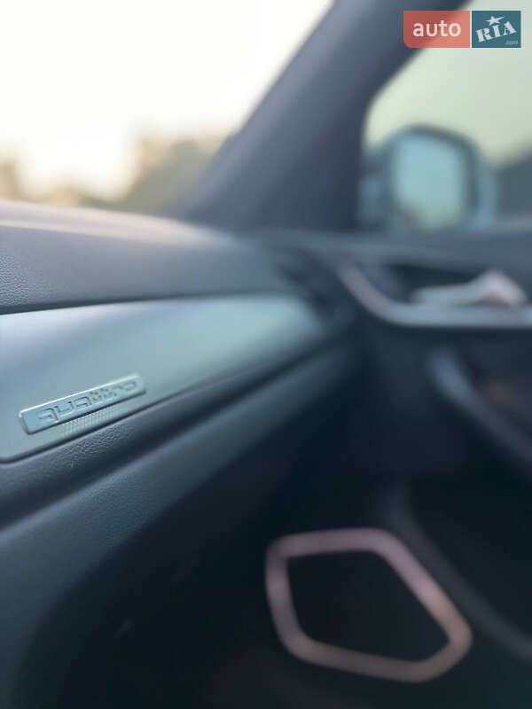 Внедорожник / Кроссовер Audi Q3 2015 в Киеве фото 18 Внедорожник / Кроссовер Audi Q3 2015 в Киеве