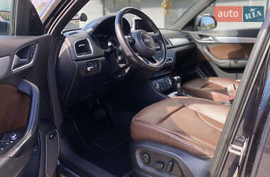 Внедорожник / Кроссовер Audi Q3 2014 в 