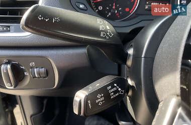 Внедорожник / Кроссовер Audi Q3 2014 в 