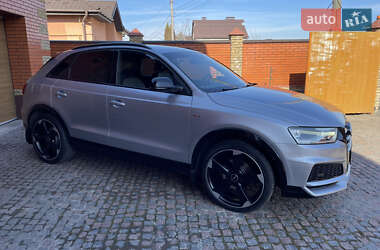 Позашляховик / Кросовер Audi Q3 2018 в 