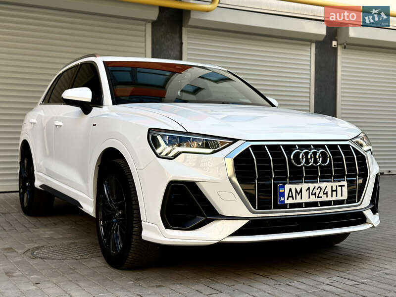 Внедорожник / Кроссовер Audi Q3 2021 в Житомире