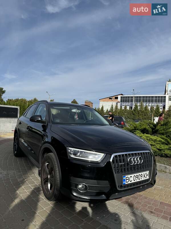 Внедорожник / Кроссовер Audi Q3 2014 в 