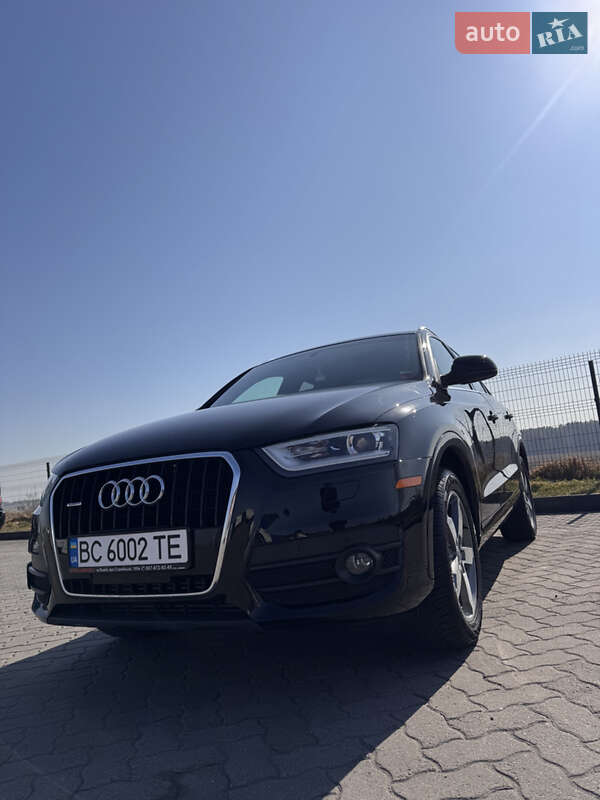 Внедорожник / Кроссовер Audi Q3 2015 в Рава-Русской