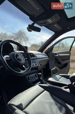Внедорожник / Кроссовер Audi Q3 2016 в 