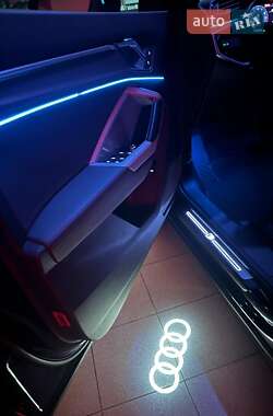 Внедорожник / Кроссовер Audi Q3 2021 в 