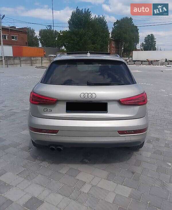 Позашляховик / Кросовер Audi Q3 2015 в Києві