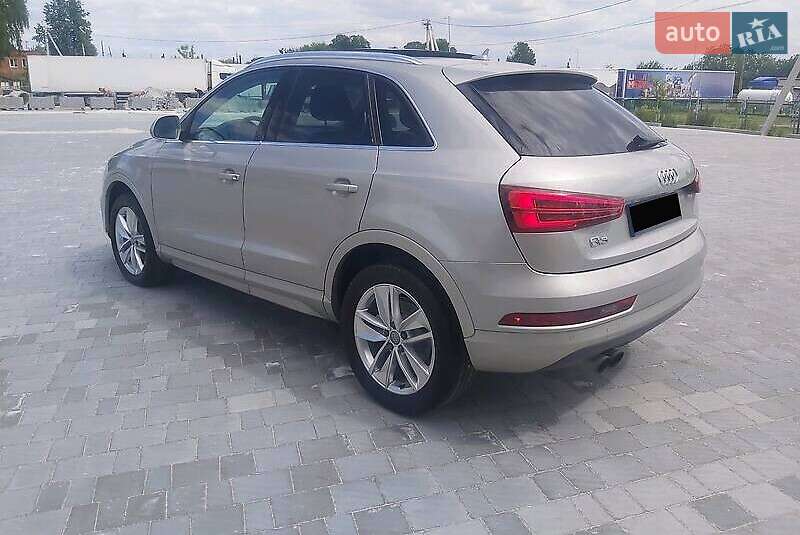 Позашляховик / Кросовер Audi Q3 2015 в Києві