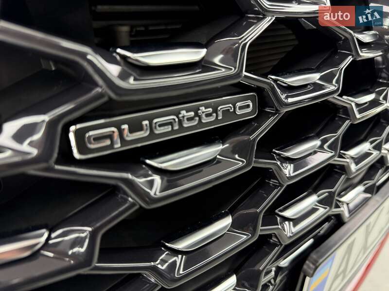 Позашляховик / Кросовер Audi Q3 2022 в Києві
