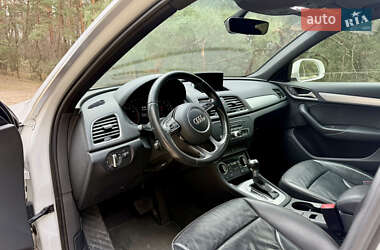 Внедорожник / Кроссовер Audi Q3 2015 в 