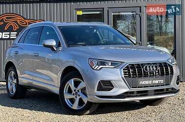 Внедорожник / Кроссовер Audi Q3 2022 в 