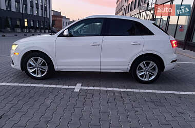 Внедорожник / Кроссовер Audi Q3 2017 в 