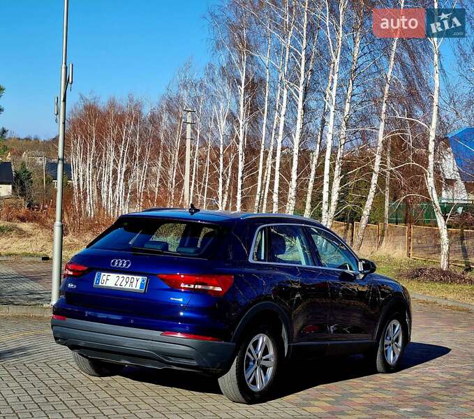 Внедорожник / Кроссовер Audi Q3 2021 в Трускавце