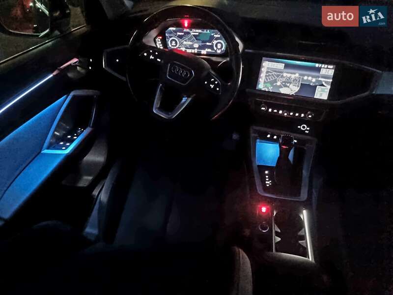 Внедорожник / Кроссовер Audi Q3 2021 в Трускавце
