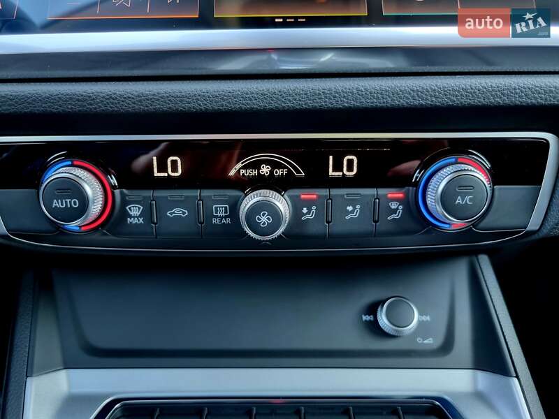 Внедорожник / Кроссовер Audi Q3 2021 в Трускавце