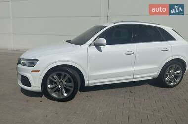 Внедорожник / Кроссовер Audi Q3 2016 в 