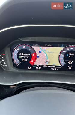 Внедорожник / Кроссовер Audi Q3 2021 в 