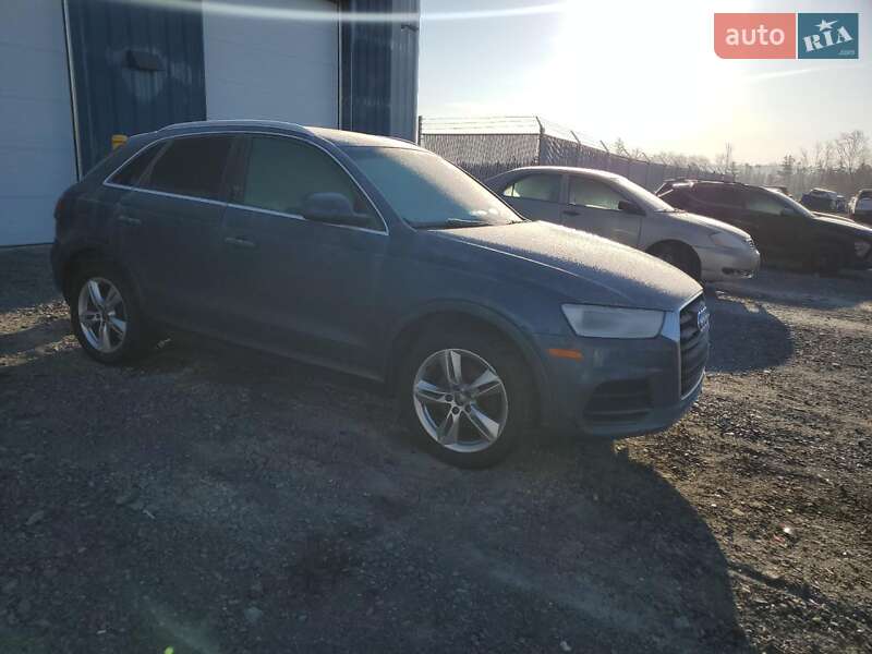 Внедорожник / Кроссовер Audi Q3 2016 в Киеве
