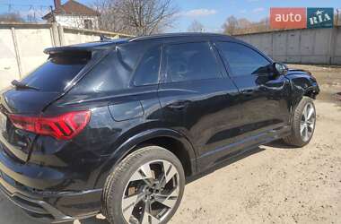 Внедорожник / Кроссовер Audi Q3 2022 в 