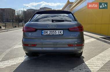Внедорожник / Кроссовер Audi Q3 2016 в 