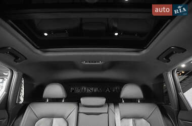 Внедорожник / Кроссовер Audi Q3 2019 в 