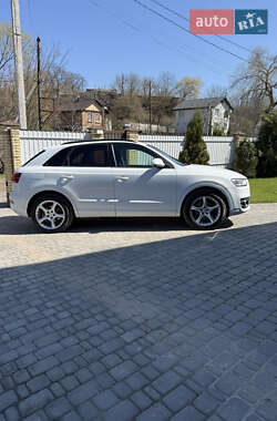 Внедорожник / Кроссовер Audi Q3 2013 в 