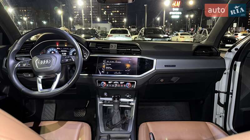 Внедорожник / Кроссовер Audi Q3 2020 в Львове