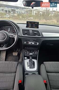 Внедорожник / Кроссовер Audi Q3 2018 в 