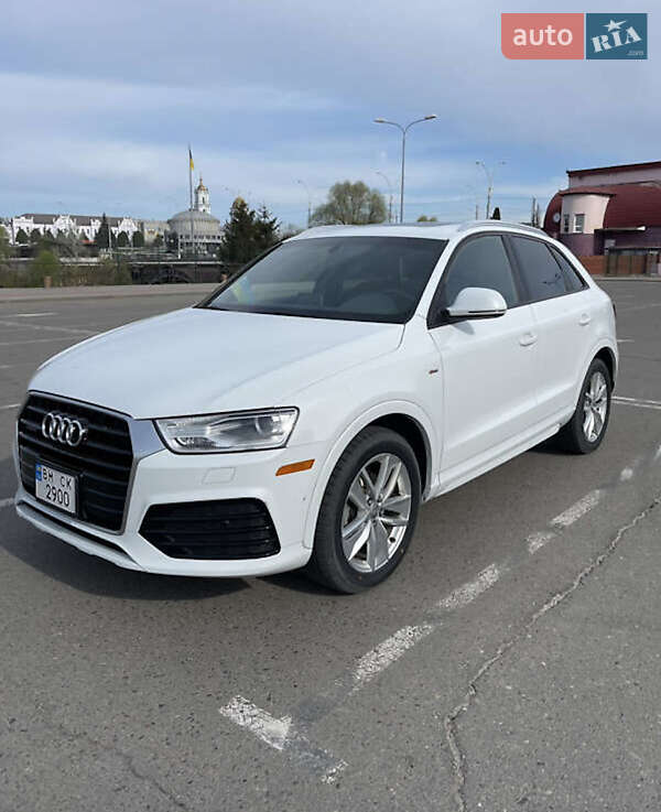 Позашляховик / Кросовер Audi Q3 2017 в Чернівцях