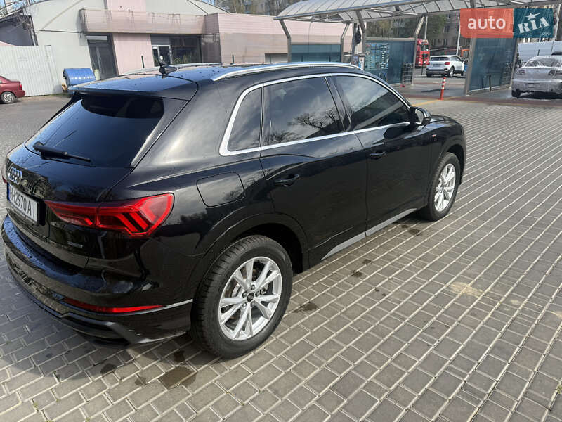 Внедорожник / Кроссовер Audi Q3 2022 в Одессе