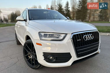 Внедорожник / Кроссовер Audi Q3 2015 в 