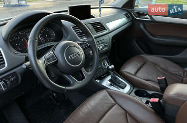 Внедорожник / Кроссовер Audi Q3 2015 в 