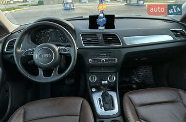 Внедорожник / Кроссовер Audi Q3 2015 в 