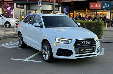 Внедорожник / Кроссовер Audi Q3 2017 в 