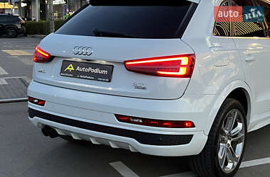 Внедорожник / Кроссовер Audi Q3 2017 в 