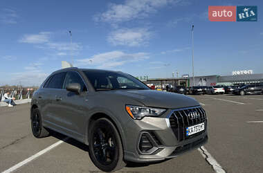 Внедорожник / Кроссовер Audi Q3 2019 в 
