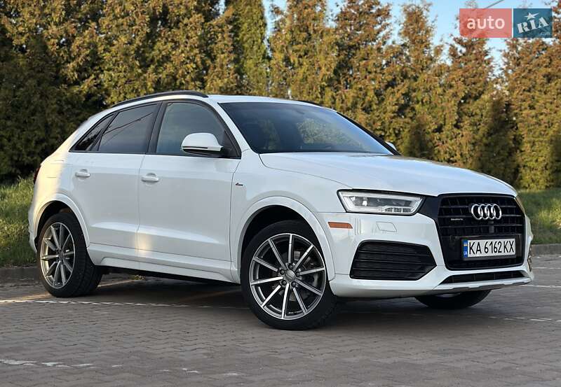 Внедорожник / Кроссовер Audi Q3 2017 в Киеве