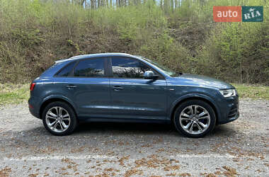 Позашляховик / Кросовер Audi Q3 2017 в 
