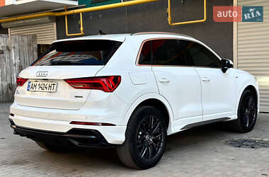 Внедорожник / Кроссовер Audi Q3 2021 в 