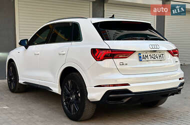 Внедорожник / Кроссовер Audi Q3 2021 в 