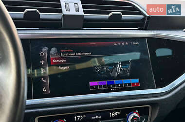 Внедорожник / Кроссовер Audi Q3 2021 в 
