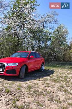 Внедорожник / Кроссовер Audi Q3 2017 в 