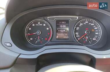 Внедорожник / Кроссовер Audi Q3 2017 в 