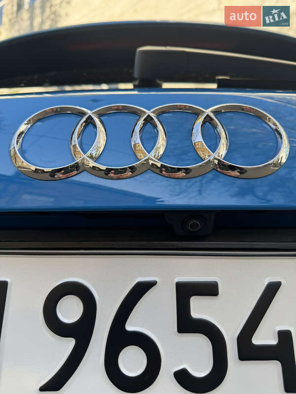Внедорожник / Кроссовер Audi Q3 2019 в Одессе