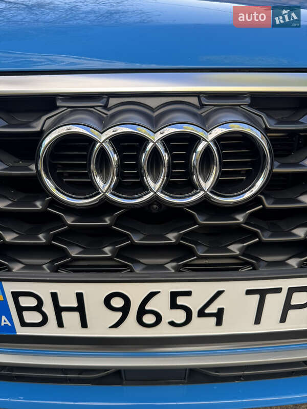 Внедорожник / Кроссовер Audi Q3 2019 в Одессе