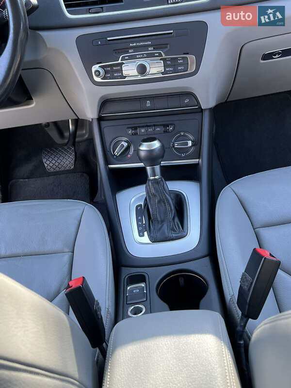 Внедорожник / Кроссовер Audi Q3 2018 в Киеве фото 22 Внедорожник / Кроссовер Audi Q3 2018 в Киеве