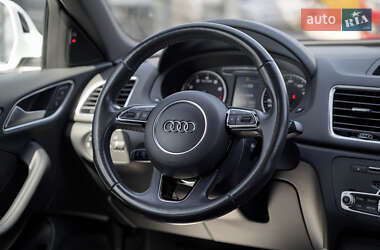 Внедорожник / Кроссовер Audi Q3 2017 в 