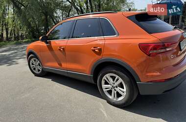 Внедорожник / Кроссовер Audi Q3 2021 в 