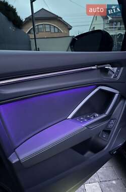 Внедорожник / Кроссовер Audi Q3 2022 в 